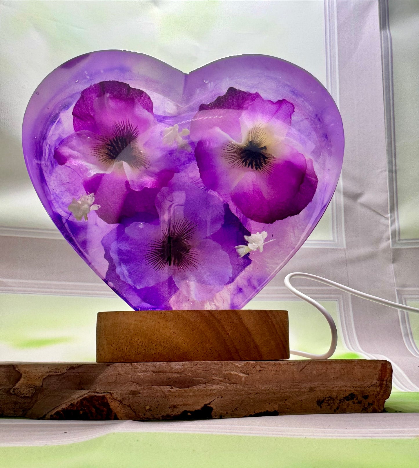 Hearts & Flowers Accent Lamp