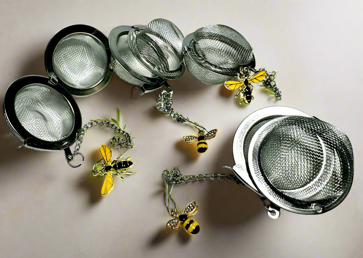 Bee Tea Cage   For loose leaf tea